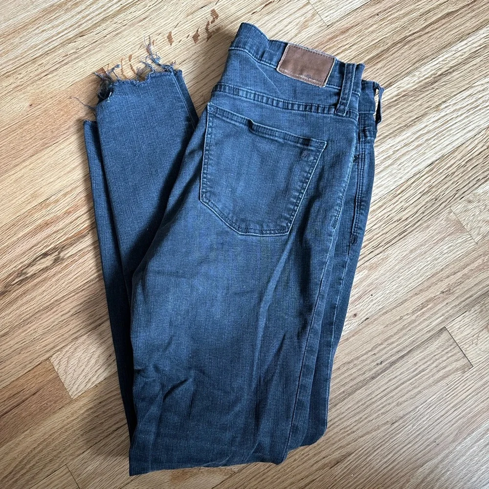 Madewell Highrise Skinny Jean - Picture 2 of 3